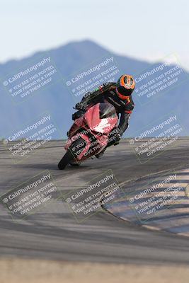 media/Nov-16-2025-Race Pace (Sun) [[8c5fa54630]]/Verified Riders/8-Turn 12 (120pm)/